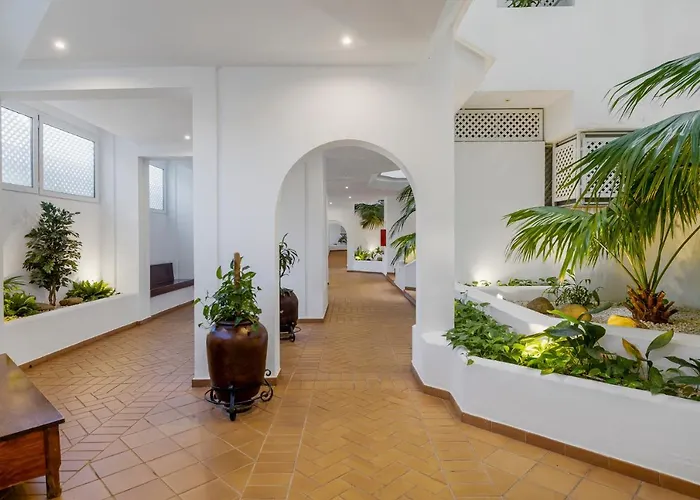 Espacioso Y Encantador En Gaviotas Apartamento