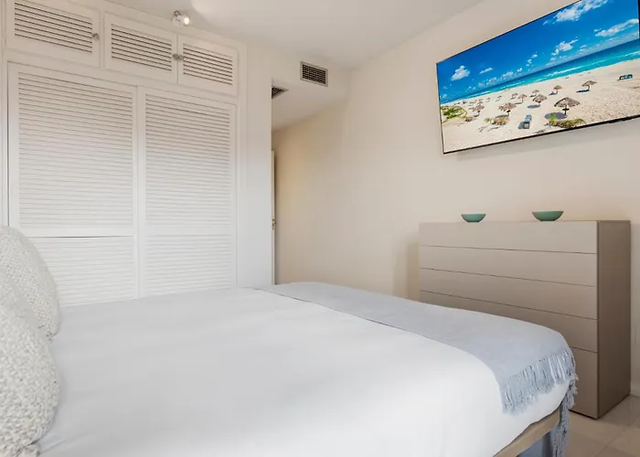 Espacioso Y Encantador En Gaviotas Marbella