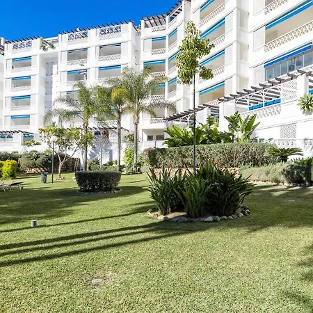 Espacioso Y Encantador En Gaviotas Apartamento Marbella
